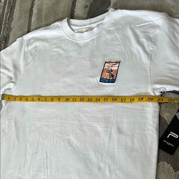 Men’s White Short Sleeve Tee with California Graphic - Picture 7 of 7